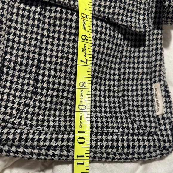 Kavu Houndstooth Crossbody‎ Bag with Red Zipper - Picture 11 of 15